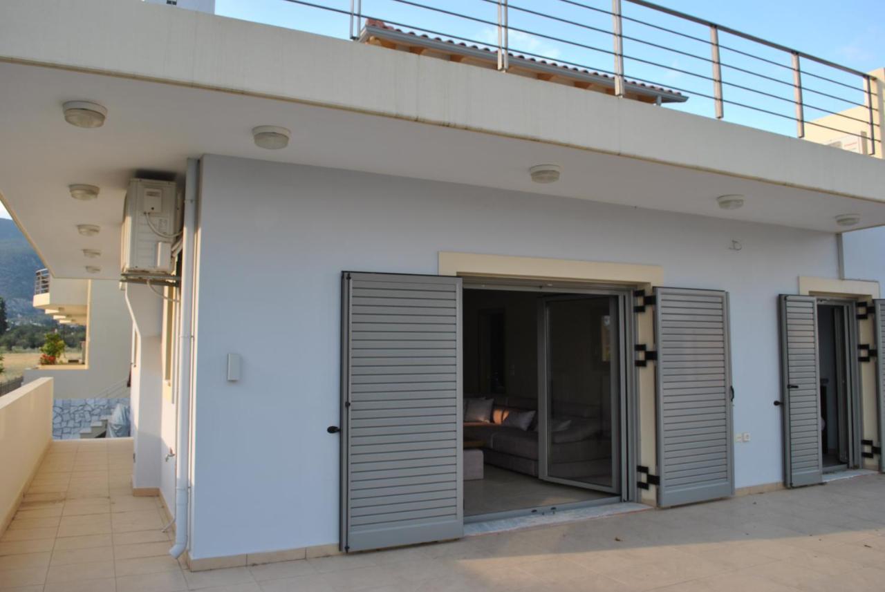 Artemis - Marina Apartments Evia Buitenkant foto
